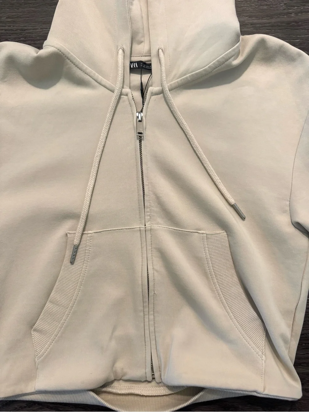 Zara Cropped Zip Up Jacket in Cream